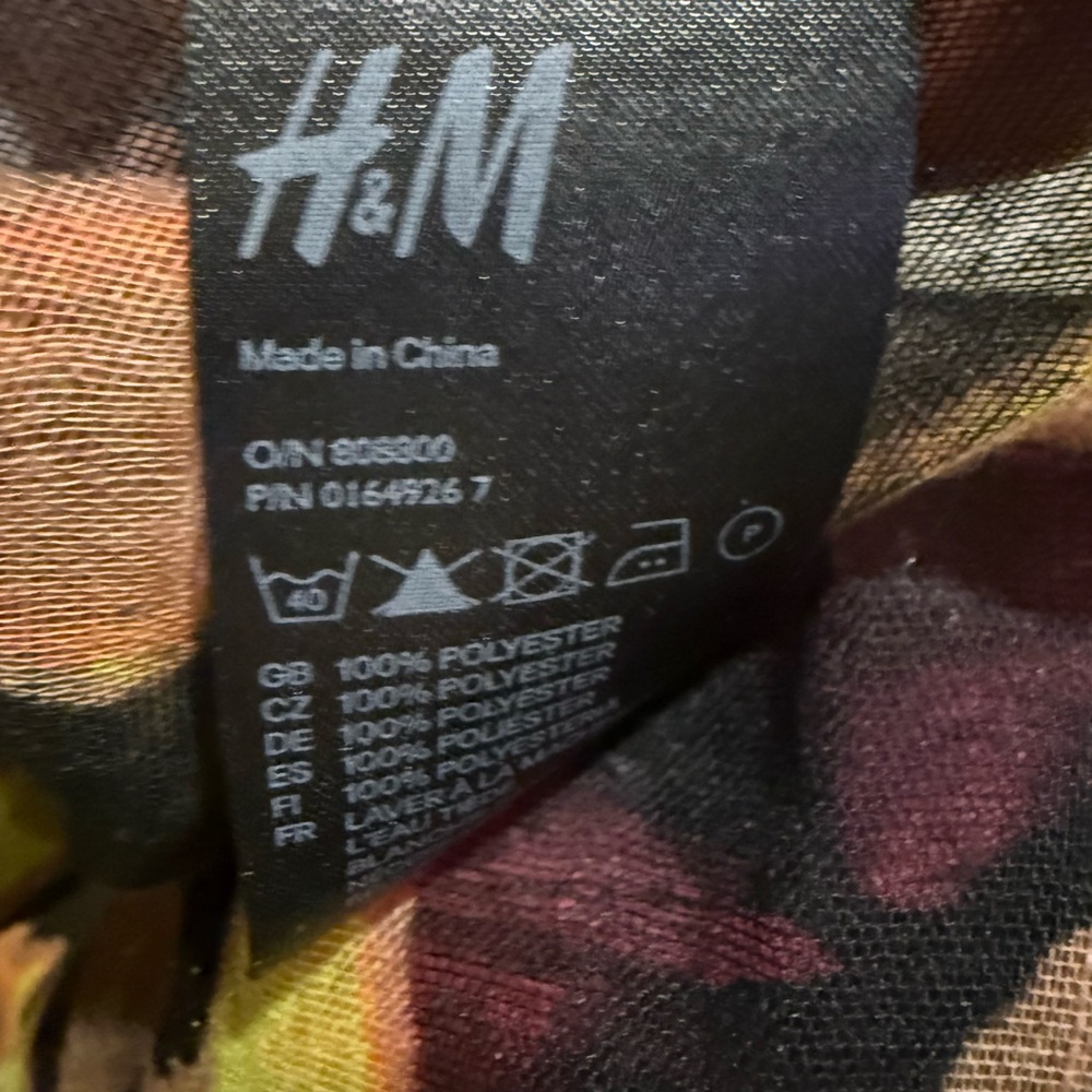 H&M Multicolor Patterned Scarf - Picture 3 of 3